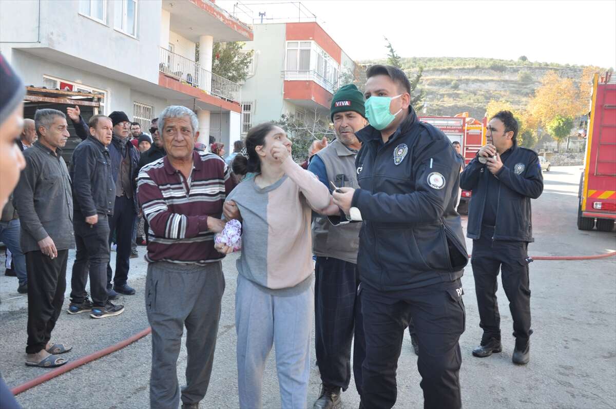 Yangın faciası! Anne markete gitti, sobadan çıkan alevler 2 kardeşi öldürdü 12